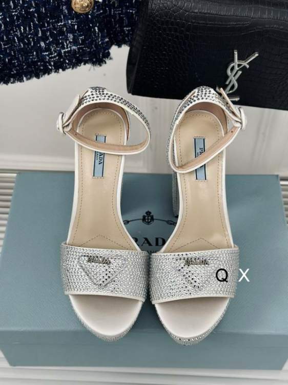 Picture of Prada Shoes _SKUPradasz35-40JX036319214